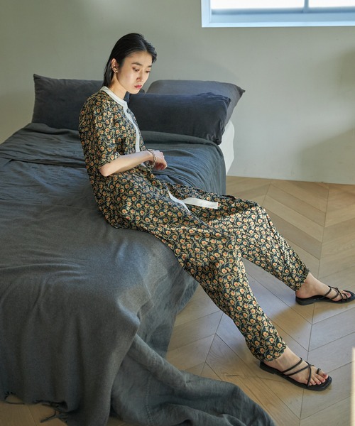 VACANCY（ヴァカンシー）の「クレリック花柄ハーフシャツ（シャツ/ブラウス・レディース・ブラック/グリーン・FREE）」の17枚目の写真