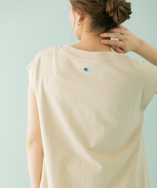 Champion ワンピース(フレンチスリーブAラインワンピース)ライトベージュ Champion（チャンピオン）の「『別注』Champion×Sonny Label