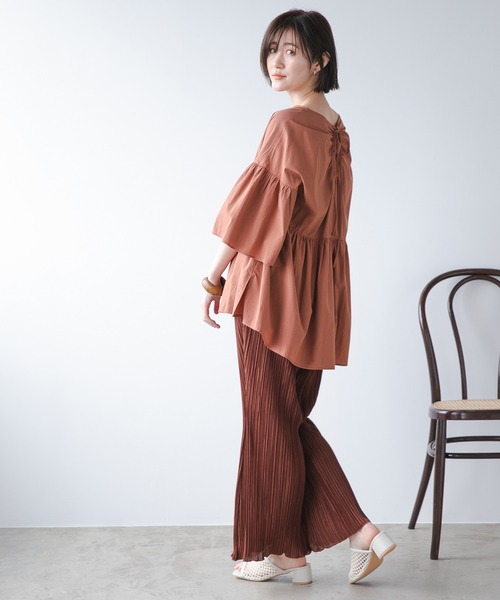 A part by（アパートバイ）の「プリーツフレアイージーパンツ　947447（その他パンツ・レディース・ブラック/ブラウン系その他/ベージュ/カーキ/ライトブルー・SMALL/MEDIUM）」の17枚目の写真