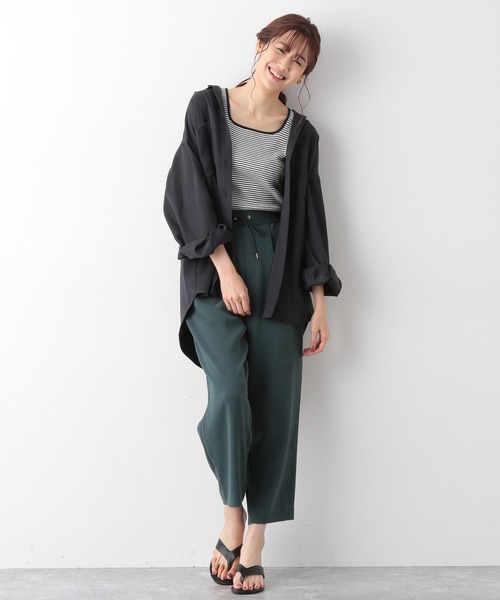 GLOBAL WORK（グローバルワーク）の「Beauteeスクエアタンク/941356（タンクトップ・レディース・ホワイト/ブラック/アイボリー/キャメル/ライトイエロー/グリーン系その他3/ダークグレー/その他・MEDIUM/LARGE）」の9枚目の写真