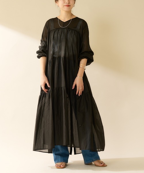 SHENERY（シーナリー）の「ボイルティアード2WAYワンピース（ワンピース・レディース・ブラック/レッド/オフホワイト・FREE）」の10枚目の写真