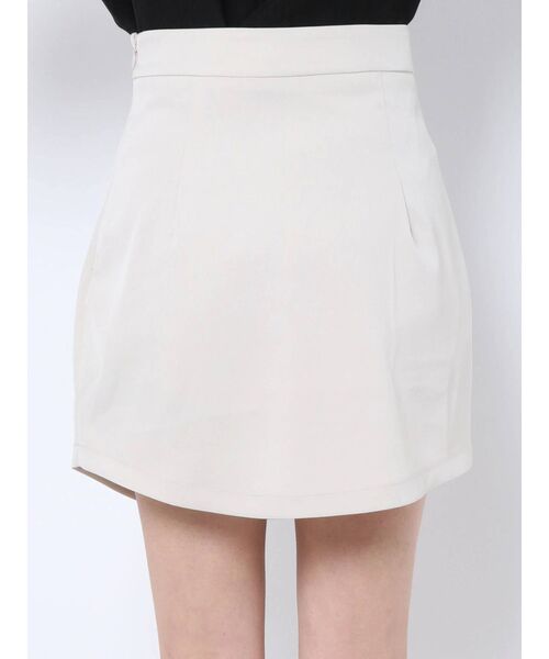 EMODA(エモダ)の「カーブミニスカート(スカート・レディース・ホワイト/ブラック/その他・SMALL/MEDIUM)」の18枚目の写真