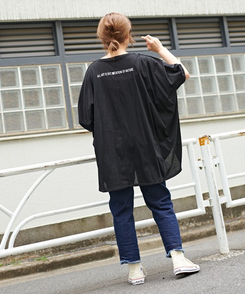 PUAL CE CIN（ピュアルセシン）の「ロゴプリントチュニック（Tシャツ/カットソー・レディース・ホワイト/ブラック/グレー/ピンク・FREE）」の9枚目の写真