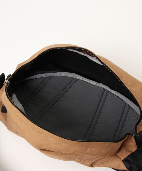 SLOBE IENA（スローブイエナ）の「【THE NORTH FACE/ ザノースフェイス】Sweepウエストポーチ◆（ボディバッグ/ウエストポーチ・レディース・パープル/ブラウン/ブラック・FREE）」の9枚目の写真