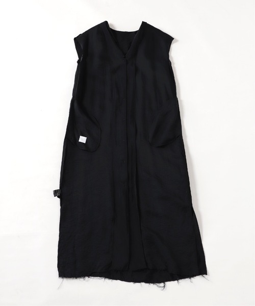 BIG COLLAR ONE PIECE ブラック 2サイズ slit zip big collar one-piece – BUNNY APARTMENT