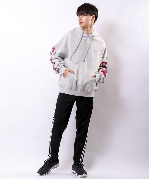 VISION STREET WEAR(ヴィジョンストリートウェア)の「【VISION STREET WEAR】スリーブロゴ裏毛フーディー(パーカー・メンズ・チャコールグレー/ブルー/キナリ・M/L)」の8枚目の写真