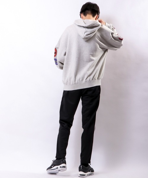 VISION STREET WEAR(ヴィジョンストリートウェア)の「【VISION STREET WEAR】スリーブロゴ裏毛フーディー(パーカー・メンズ・チャコールグレー/ブルー/キナリ・M/L)」の9枚目の写真