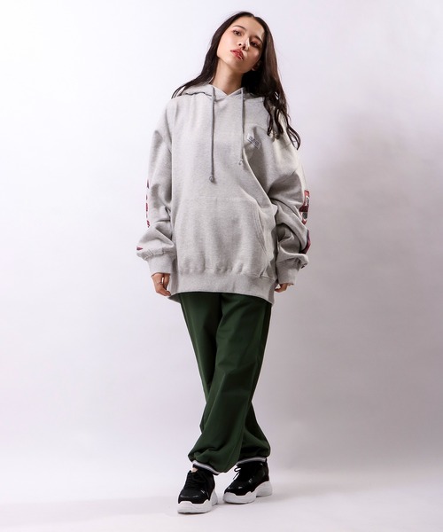 VISION STREET WEAR(ヴィジョンストリートウェア)の「【VISION STREET WEAR】スリーブロゴ裏毛フーディー(パーカー・メンズ・チャコールグレー/ブルー/キナリ・M/L)」の13枚目の写真