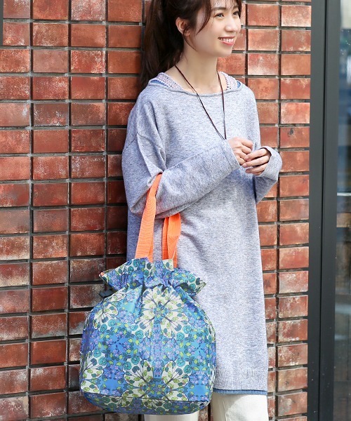 チチカカ(チチカカ)の「巾着トートエコバッグ(エコバッグ/サブバッグ・レディース・ブラウン/ピンク/ブルー・FREE)」の3枚目の写真