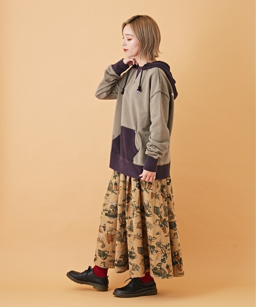 CUBE SUGAR（キューブシュガー）の「アウトドアプリント ツイル ギャザー フレアスカート（スカート・レディース・ベージュ/ブルー/カーキ・M）」の14枚目の写真