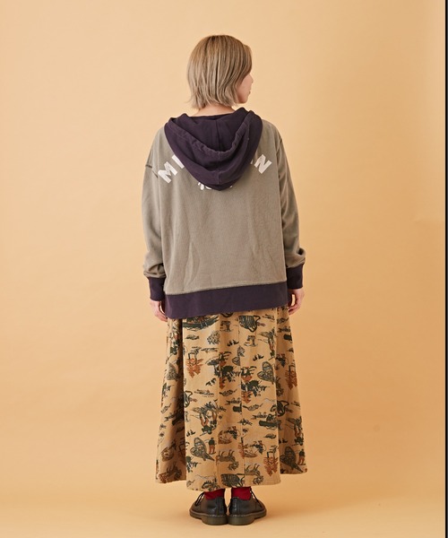 CUBE SUGAR（キューブシュガー）の「アウトドアプリント ツイル ギャザー フレアスカート（スカート・レディース・ベージュ/ブルー/カーキ・M）」の15枚目の写真