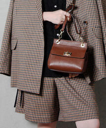 AULENTTI | 【AULENTTI/オーレンティ】ひねり金具フラップミニポシェット(ショルダーバッグ)