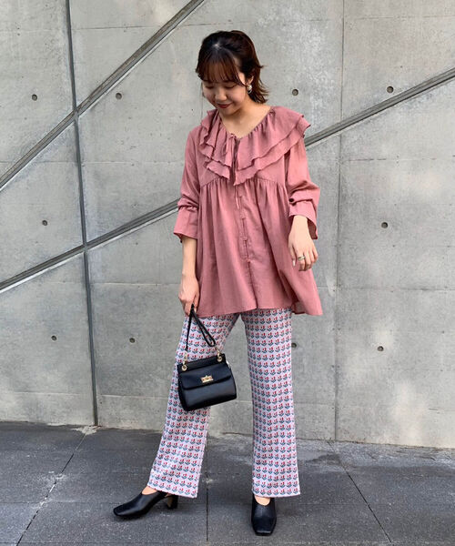 AULENTTI（オウレンティ）の「【AULENTTI/オーレンティ】ひねり金具フラップミニポシェット（ショルダーバッグ・レディース・ブラウン/ブラック・FREE）」の7枚目の写真