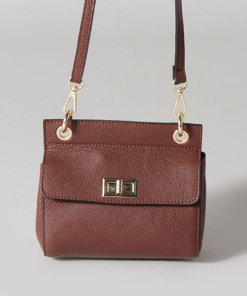 AULENTTI（オウレンティ）の「【AULENTTI/オーレンティ】ひねり金具フラップミニポシェット（ショルダーバッグ・レディース・ブラウン/ブラック・FREE）」の9枚目の写真