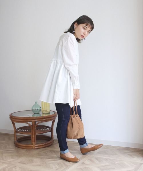 HER CLOSET（ハークローゼット）の「【shemoshelly】ペプラムブラウス（シャツ/ブラウス・レディース・ホワイト/ブラック/ブラウン/グレイッシュベージュ・M）」の9枚目の写真