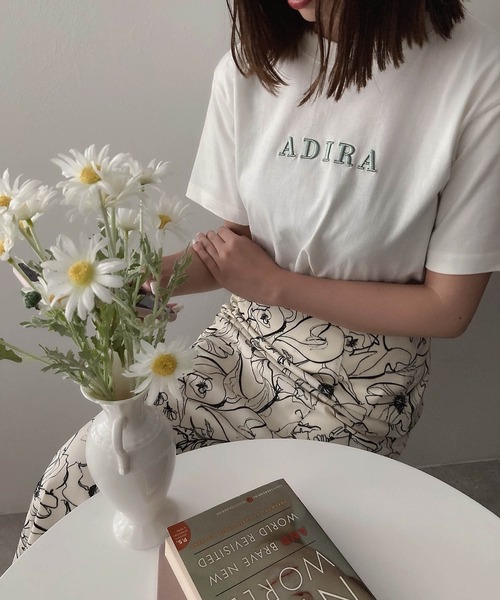 ADIRA（アディラ）の「プックリシシュウT（Tシャツ/カットソー・レディース・ホワイト/スミクロ・SMALL）」の20枚目の写真