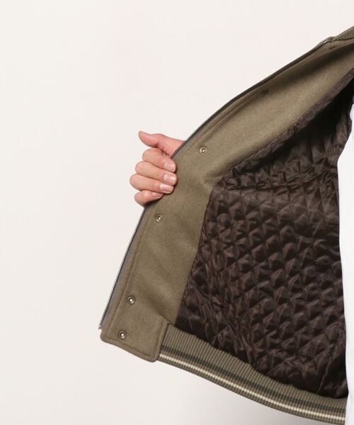 AJOBYAJO(アジョバイアジョ)の「【AJOBYAJO】Oversized Varsiy Stadium Jacket(スタジャン・メンズ・ブラック/ブラウン・L/XL)」の4枚目の写真