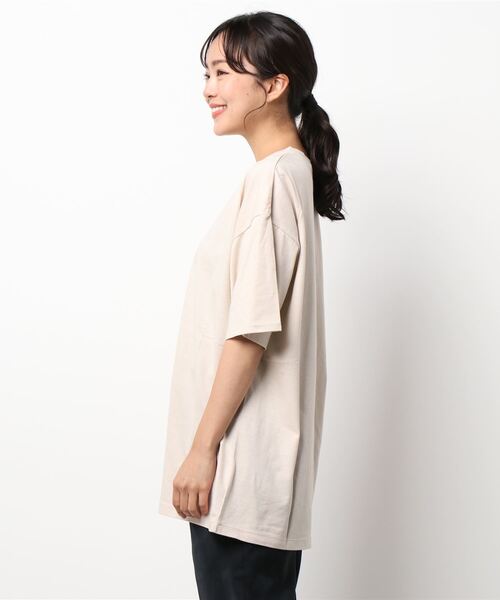 Abahouse Devinette(ドゥヴィネット)の「【Mylanka】《Ola》ロゴTシャツ(Tシャツ/カットソー・レディース・ホワイト/ベージュ/ブラック・フリー)」の5枚目の写真