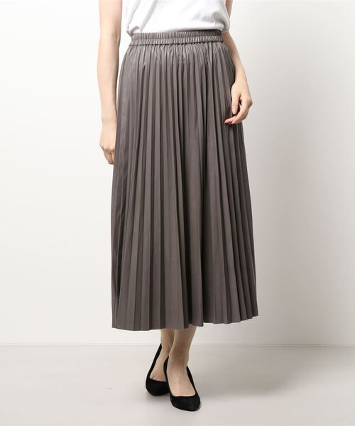 Te chichi（テチチ）の「フェイクレザーロングプリーツスカート（スカート・レディース・ベージュ/グリーン/チャコール・ﾌﾘ-）」の7枚目の写真