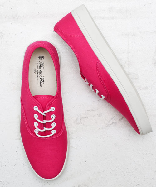 NANO universe（ナノユニバース）の「：キャンバスカラースニーカー（スニーカー・メンズ・ネイビー/オフホワイト/ターコイズブルー/グリーン/ブラック/イエロー/レッド/ピンク/パープル・41/42/37/44/43/38/36/39）」の8枚目の写真