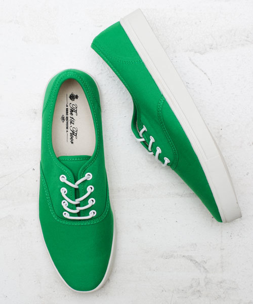 NANO universe（ナノユニバース）の「：キャンバスカラースニーカー（スニーカー・メンズ・ネイビー/オフホワイト/ターコイズブルー/グリーン/ブラック/イエロー/レッド/ピンク/パープル・41/42/37/44/43/38/36/39）」の4枚目の写真