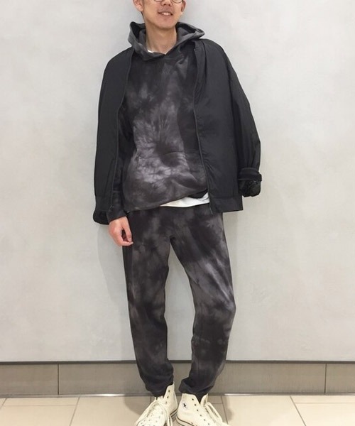 GAP（ギャップ）の「タイダイプルオーバー パーカー (ユニセックス)（パーカー・メンズ・グレー/グリーン/ラベンダー/ブルー・M/S/L/XS/XXS/XL）」の7枚目の写真