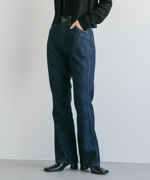 Wrangler（ラングラー）の「【Wrangler】フレアデニム（デニムパンツ・レディース・インディゴブルー/ブルー・S/M/XS）」の5枚目の写真