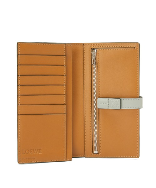 LOEWE(ロエベ)の「バーティカル ウォレット ラージ (グレインカーフ)(財布・レディース・ライトピンク/ベージュ系その他/グリーン系その他/ブラウン系その他/グリーン系その他2/ピンク×イエロー/グレー/ホワイト×ライム/グリーン系その他4/グリーン系その他5・ONE SIZE)」の17枚目の写真