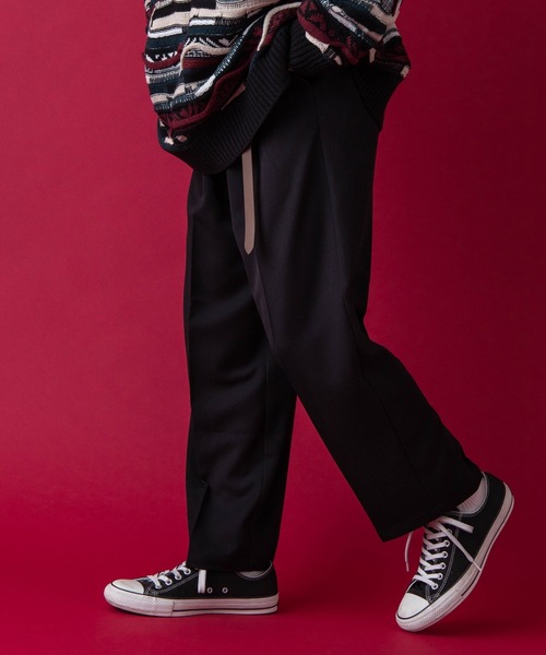 WEGO by こーせ（ウィゴーバイコーセ）の「∴WEGO by こーせ/センタープレスワイドスラックス（スラックス・メンズ・ライトグレー/ブラック・LARGE/MEDIUM）」の2枚目の写真