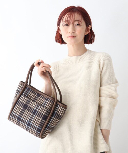 DRESKIP（ドレスキップ）の「◆【ポ－チ付】つまみハンドルトート（トートバッグ・レディース・ブラック系2/ベージュ系1/ネイビー系1・00）」の7枚目の写真