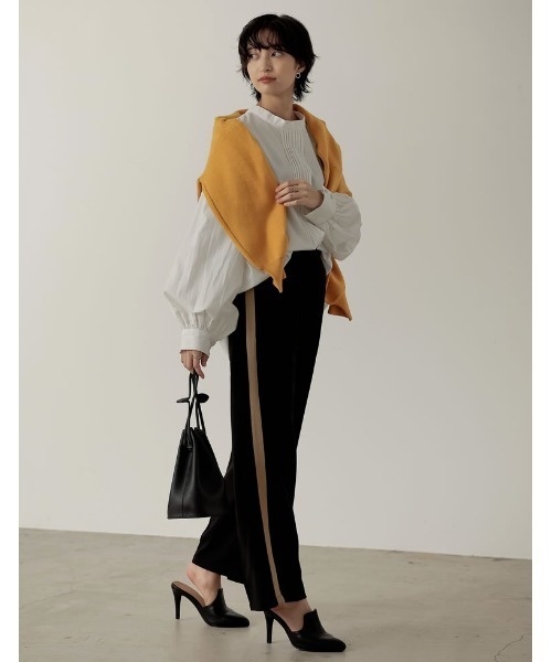 Re:EDIT（リエディ）の「[低身長/高身長サイズ有]選べる2TYPEとろみクロスセンタープレスサイドラインパンツ（その他パンツ・レディース・ブラック/ベージュ/パープル/キャメル/ラベンダー/ブラック系その他/ベージュ系その他/ブラウン系その他・MEDIUM/LARGE/SHORT/TALL）」の20枚目の写真