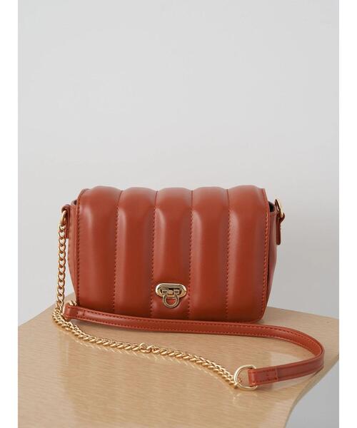 earth music&ecology(アースミュージックアンドエコロジー)の「キルティングショルダーバッグ*(ショルダーバッグ・レディース・ライトグレー/ベージュ/オレンジ/グリーン・FREE)」の7枚目の写真