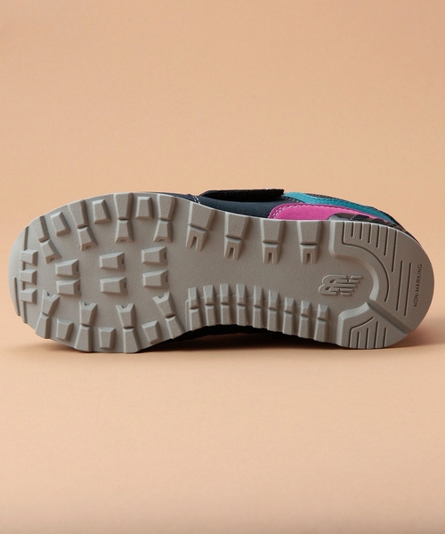 NEW BALANCE（ニューバランス）の「green label relaxing別注 ニューバランス574 14cm～23cm◆（スニーカー・キッズ・ネイビー・23cm/16.5cm/15.5cm/17.0cm/17.5cm/18.0cm/15.0cm/20.0cm/22.0cm/14.0cm/20.5cm/14.5㎝/18.5cm/19.5cm/21.5cm/22.5cm/16.0cm/19.0cm/21.0cm）」の4枚目の写真