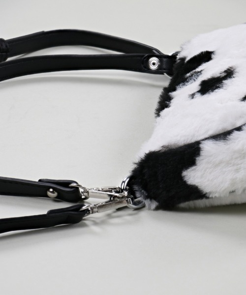 SPINNS(スピンズ)の「【2WAY仕様】柄エコファーバケットバッグ(ショルダーバッグ・レディース・B/C/A・ONESIZE)」の14枚目の写真