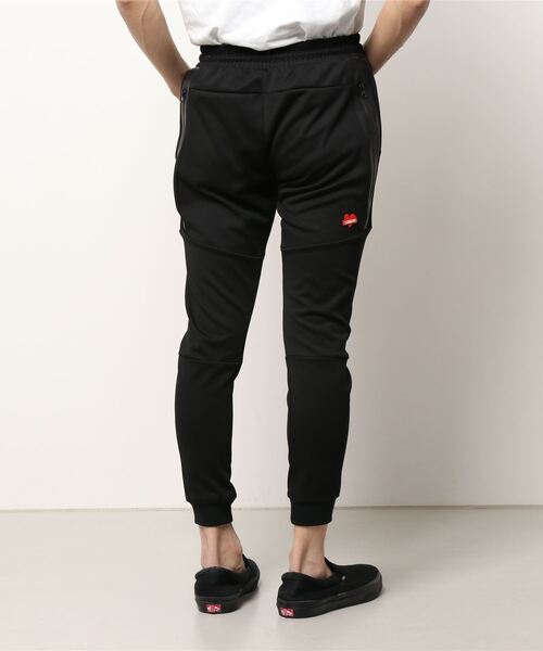 LUXE/R（ラグジュ）の「【ユニセックス】【LUXE/R】防水 ファスナー デザイン イージー ジョガーパンツ(RMS)（スウェットパンツ・メンズ・ブラック/杢グレー・MEDIUM/X-LARGE/LARGE）」の5枚目の写真