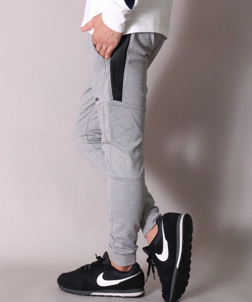 LUXE/R（ラグジュ）の「【ユニセックス】【LUXE/R】防水 ファスナー デザイン イージー ジョガーパンツ(RMS)（スウェットパンツ・メンズ・ブラック/杢グレー・MEDIUM/X-LARGE/LARGE）」の18枚目の写真