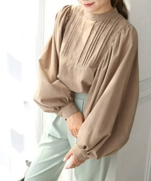 moment+ | T/Cシャンブレー スタンドカラーボリュームスリーブピンタックブラウス(シャツ/ブラウス)