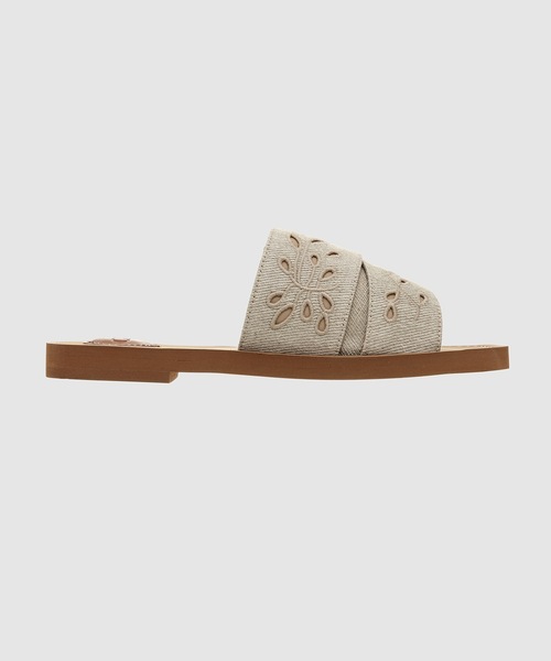 Chloe(クロエ)の「WOODY / フラットミュール FLAT SANDAL(サンダル・レディース・ベージュ・38/36/37/39/35)」の3枚目の写真