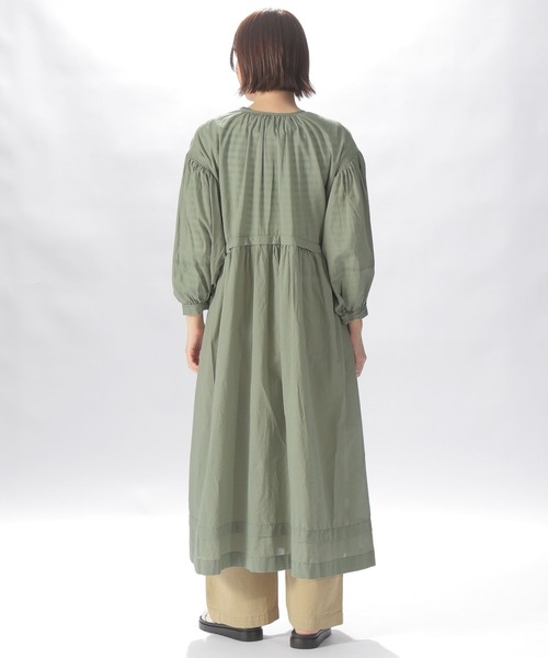 niko and...(ニコアンド)の「プレミアムコットンローンワンピース(ワンピース・レディース・ホワイト/レッド/カーキ・MEDIUM/LARGE)」の16枚目の写真
