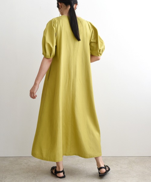 LHELBIE(レルビエ)の「ボリュームスリーブリネンワンピース(ワンピース・レディース・ベージュ/ピンク/黄緑系・M)」の7枚目の写真