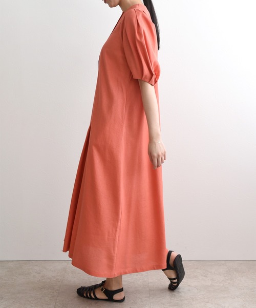 LHELBIE(レルビエ)の「ボリュームスリーブリネンワンピース(ワンピース・レディース・ベージュ/ピンク/黄緑系・M)」の11枚目の写真