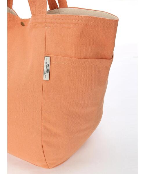 Samansa Mos2 blue（サマンサモスモスブルー）の「サイドポケットトートバッグ（ハンドバッグ・レディース・イエロー/オレンジ/キナリ・ﾌﾘ-）」の5枚目の写真