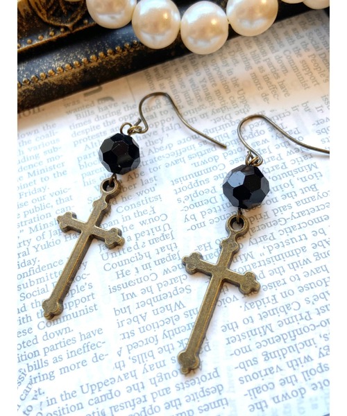 tone(トーン)の「【MUURABBTI】十字架アンティークピアス(MA)(ピアス(両耳用)・レディース・レッド/ブラック系その他/ブラック・FREE)」の7枚目の写真