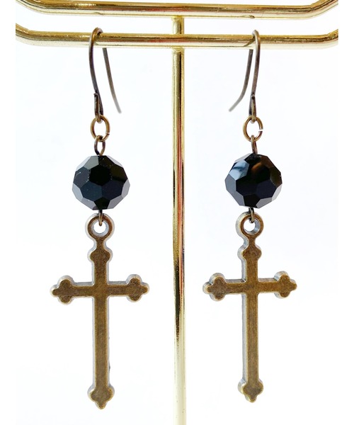tone(トーン)の「【MUURABBTI】十字架アンティークピアス(MA)(ピアス(両耳用)・レディース・レッド/ブラック系その他/ブラック・FREE)」の6枚目の写真