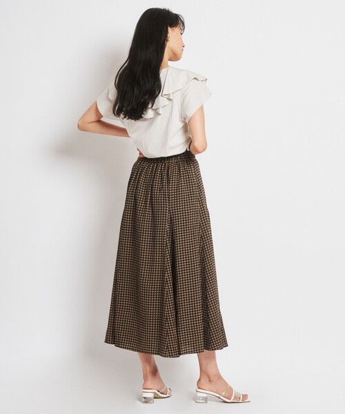 Feroux(フェルゥ)の「【吸水速乾・洗える】ラッフル Tシャツ(Tシャツ/カットソー・レディース・ホワイト系/アイボリー系/ブラック系/黄土色系・F)」の11枚目の写真