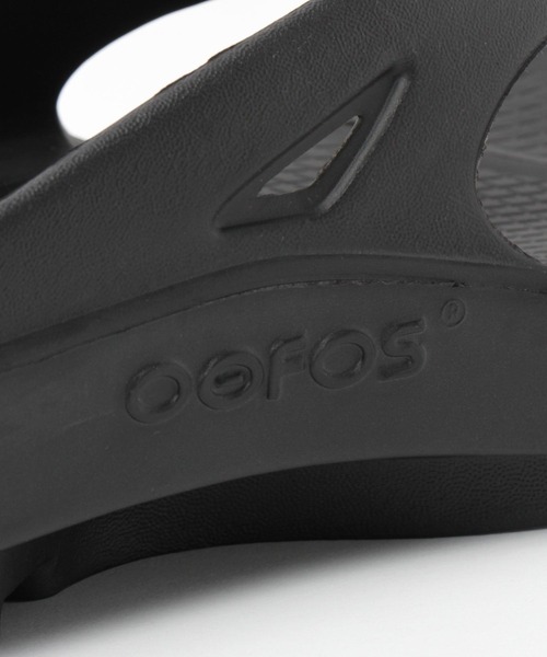 OOFOS（ウーフォス）の「【OOFOS(ウーフォス)】OOriginal（サンダル・メンズ・ブラック/オフホワイト/ベージュ/オリーブ/グレー/ライトグリーン/カーキ/ライトグレー・26/28/27）」の16枚目の写真