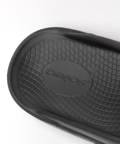 OOFOS（ウーフォス）の「【OOFOS(ウーフォス)】OOriginal（サンダル・メンズ・ブラック/オフホワイト/ベージュ/オリーブ/グレー/ライトグリーン/カーキ/ライトグレー・26/28/27）」の17枚目の写真