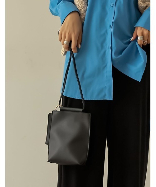 Re:EDIT（リエディ）の「ミニマムショルダーバッグ（ショルダーバッグ・レディース・キャメル/アイボリー/ブラック/ブルー/グリーン/モカ/ライトグレー・FREE）」の13枚目の写真