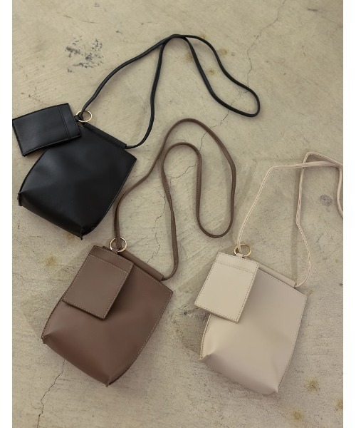 Re:EDIT（リエディ）の「ミニマムショルダーバッグ（ショルダーバッグ・レディース・キャメル/アイボリー/ブラック/ブルー/グリーン/モカ/ライトグレー・FREE）」の18枚目の写真