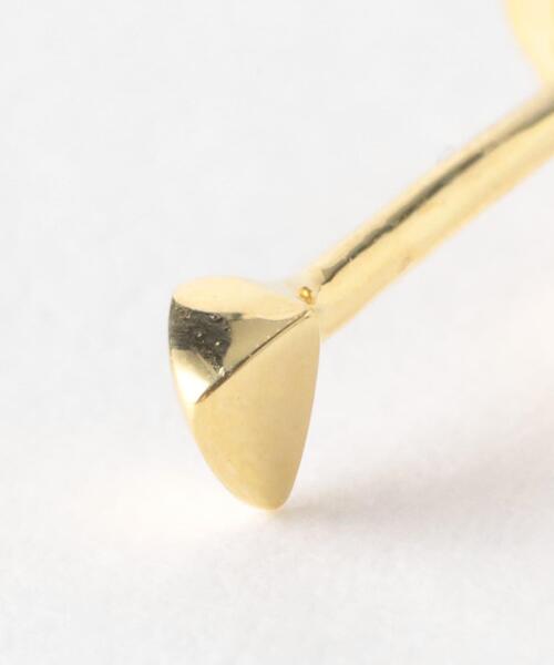 BEAUTY&YOUTH UNITED ARROWS（ビューティーアンドユースユナイテッドアローズ）の「＜BYOKA＞TRIGONAL ゴールドカラー ピアス/1P（ピアス（片耳用）・レディース・ゴールド・FREE）」の3枚目の写真